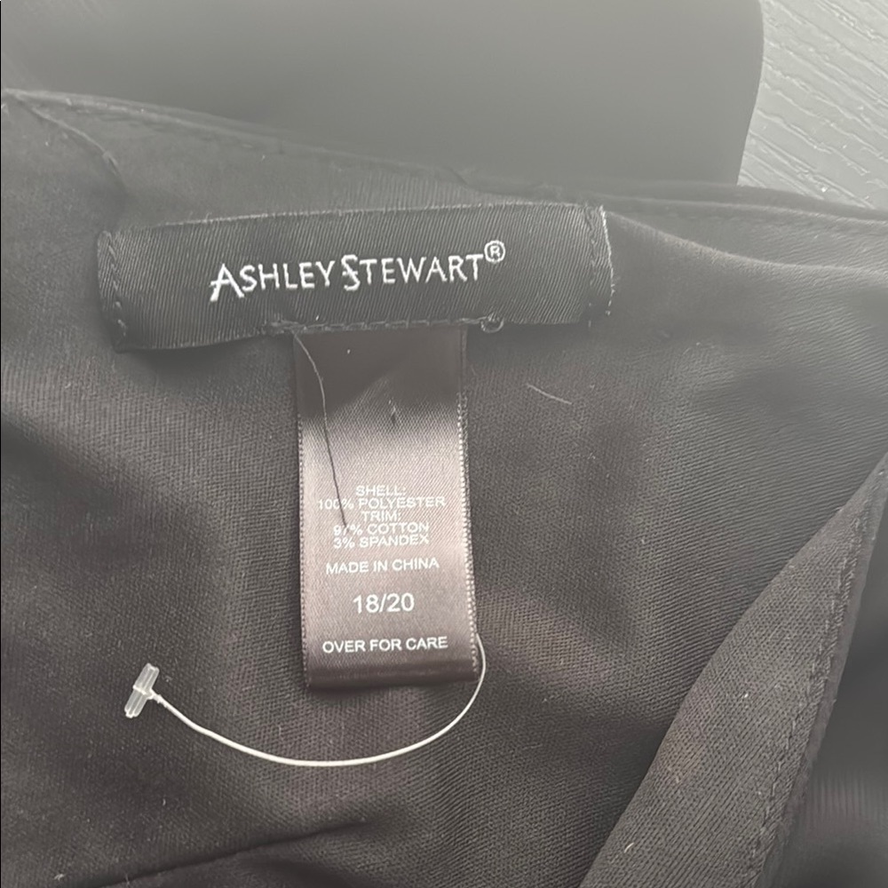 Ashley Stewart Black Tie Front Fitted Tank Top 84 - Picture 8 of 9